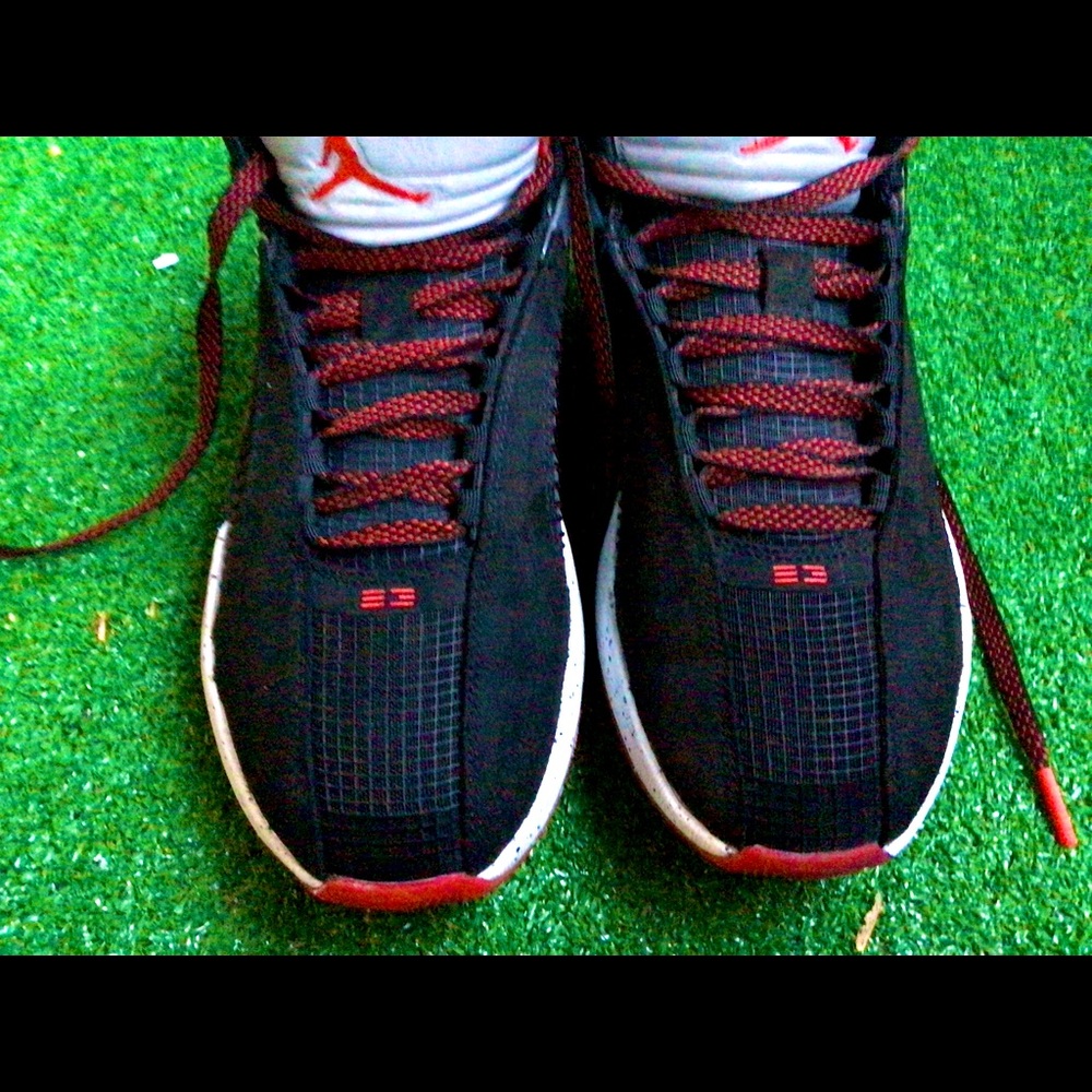 2021 AIR JORDANS 35 ‘BRED’ size 8